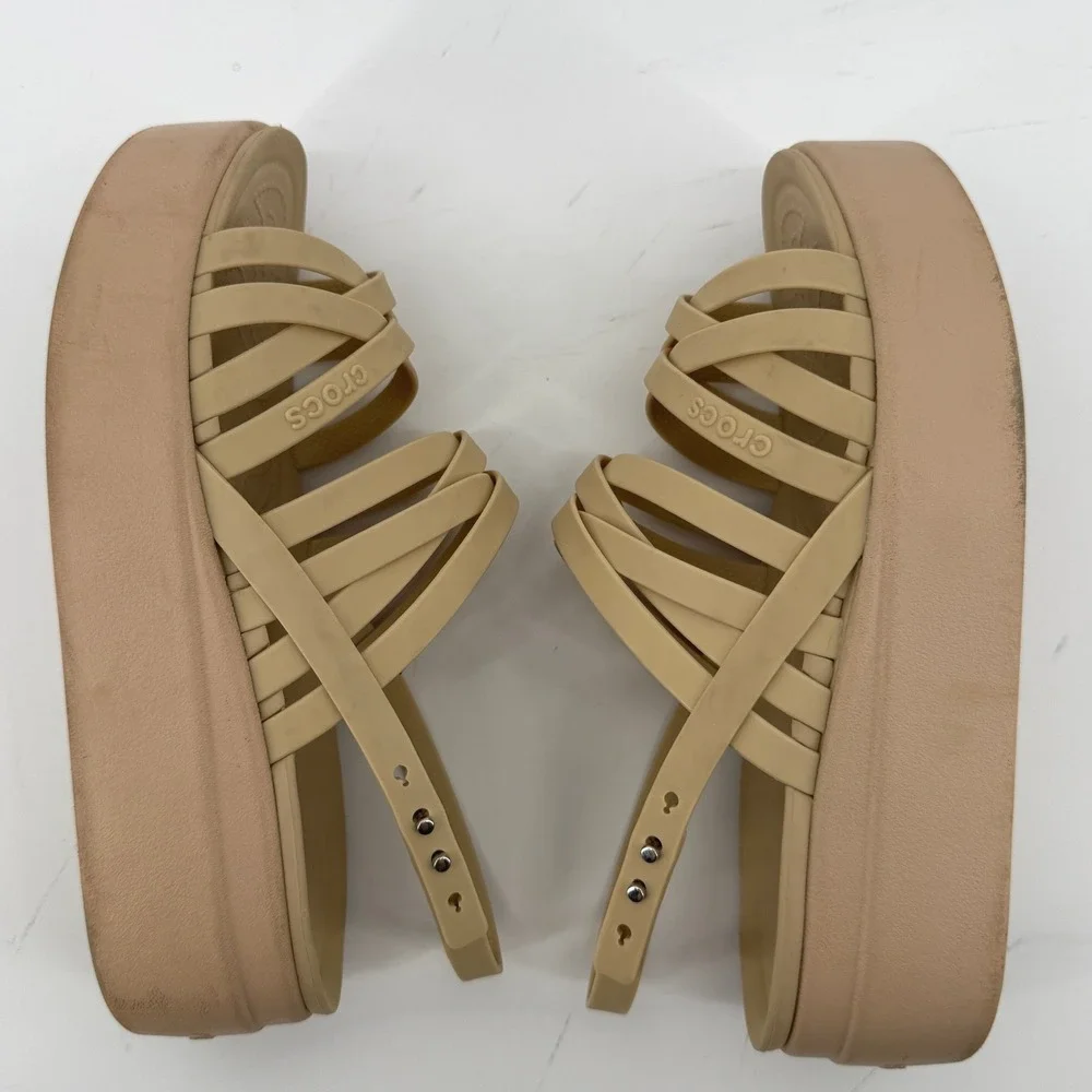 Crocs Brooklyn Strappy Low Wedge Sandal Chai Cream Women 6 Comfort LiteRide Y2K